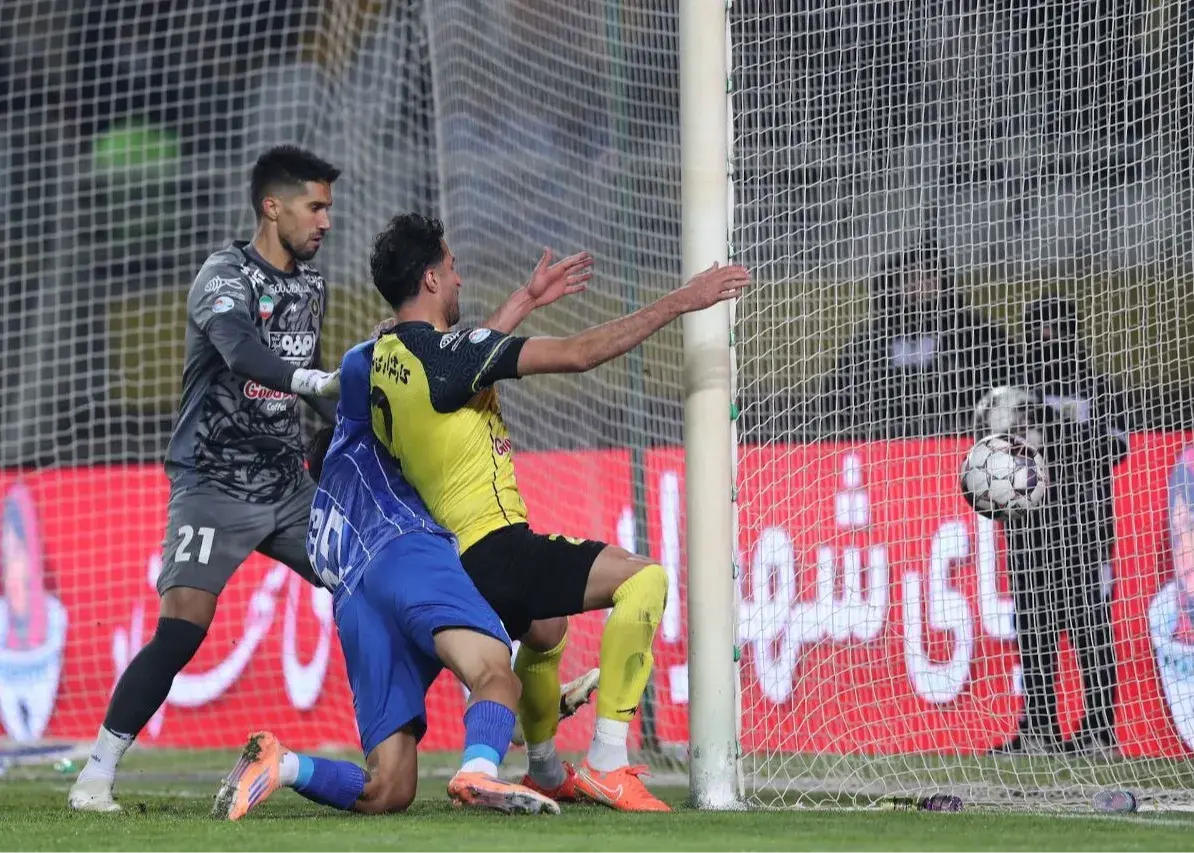 ‏حسینی متهم ردیف اول را در لحظه پیدا کرد!