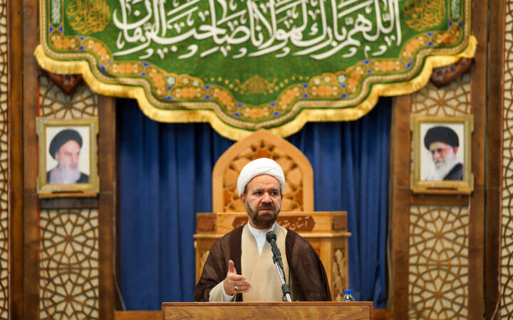 کلانتری: تمکین نکردن به قانون کشور را به بی‌راهه می‌برد