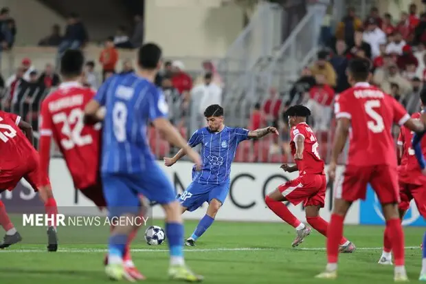 ساپینتو تقصیر را گردن چمن می‌اندازد/ هیچ تیمی از استقلال نمی‌ترسد!