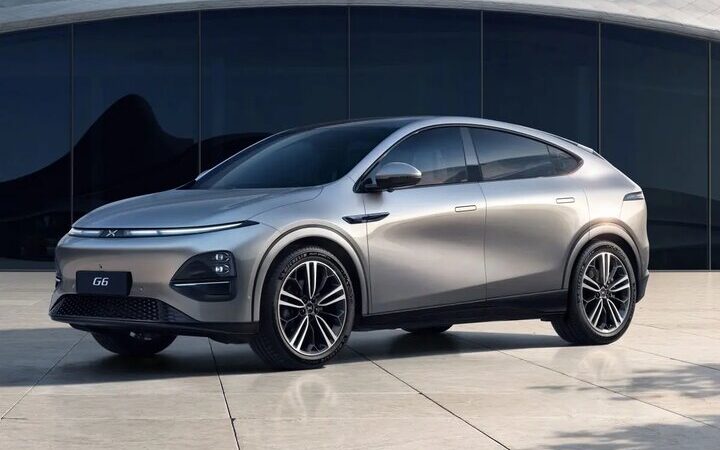 رونمایی از ۳ خودروی برقی