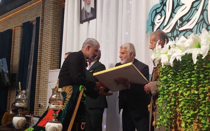 اختتامیه بیست و دومین کنگره «شعر فاطمی» فارس برگزار شد