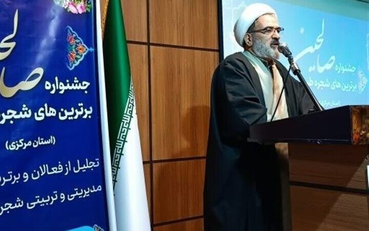 سپاسی‌: حلقه‌های صالحین مسیر هدایت و بصیرت جوانان را روشن می‌کنند