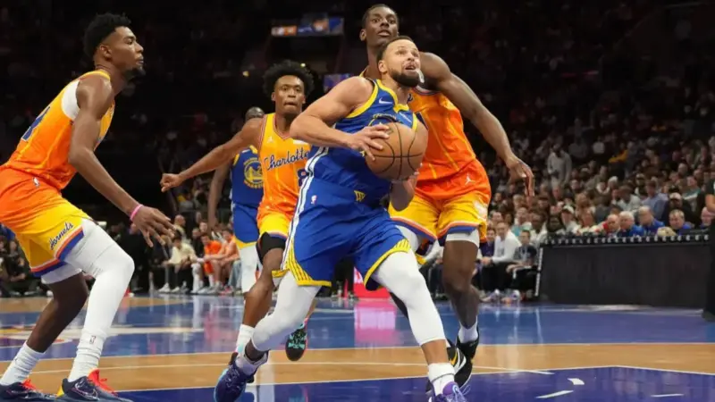 استفن کری زادگاهش را به آتش کشید!