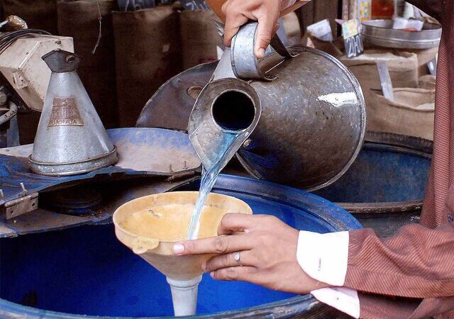 کاهش ۳۷ درصدی مصرف نفت سفید لرستان پس از پایش خانوارها
