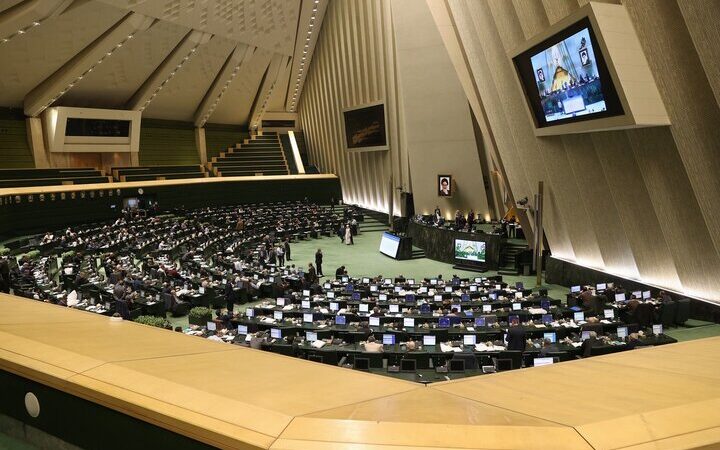 بیانیه مجلس: اموال مقامات قوای مقننه و قضاییه شفاف شود