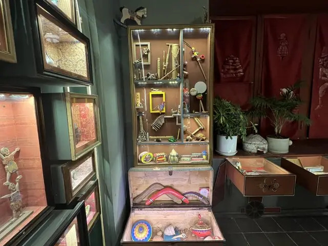 سفری به دنیای اسباببازیها از کوچه نوستالژیک تهران