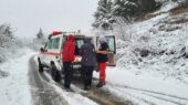 امدادرسانی هلال احمر گلستان به ۲۱۸ گرفتار در برف/ رهاسازی ۸۶ خودرو از کولاک