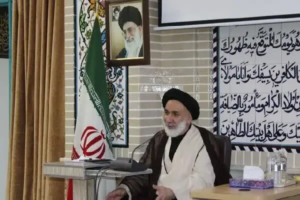 نماینده ولی فقیه در چهارمحال و بختیاری: دشمنان از مطالبات مردم سوء استفاده می‌کنند