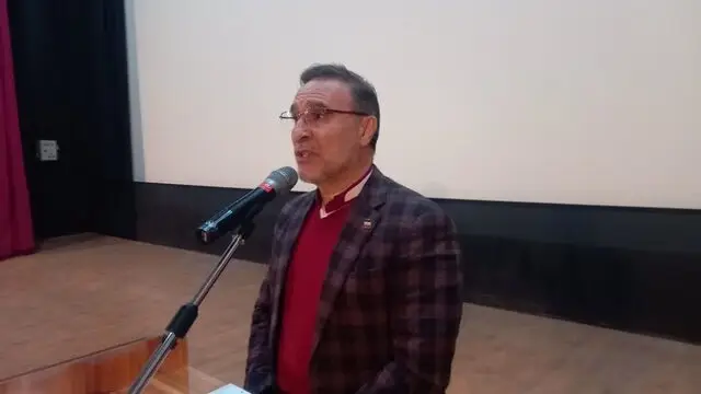 نماینده مردم‌ملایر: مسیر انقلاب با بصیرت و وحدت ادامه می‌یابد