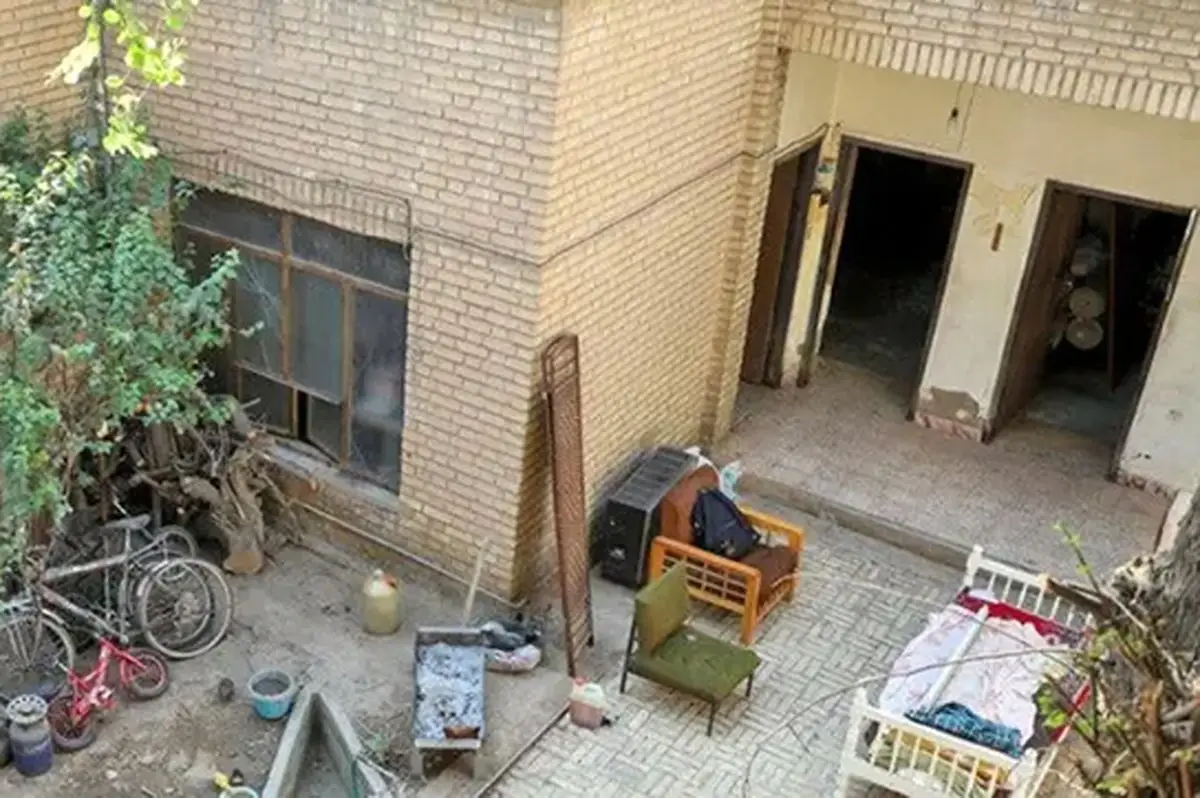 خانه احمد محمود در آستانه فروش؟!