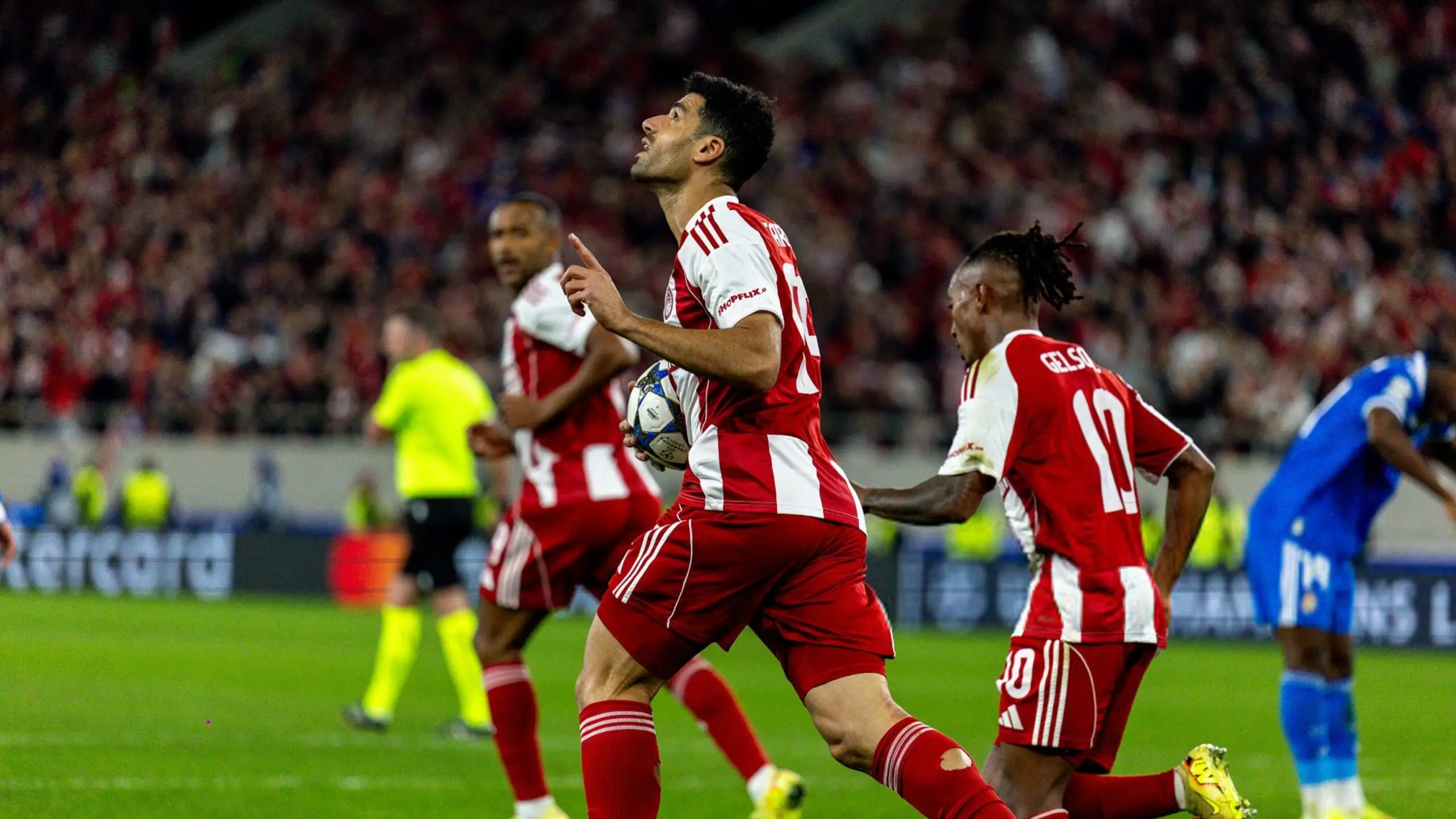 طارمی با گل طلایی در سوپرجام یونان، رکورددار افتخارات لژیونرها شد!