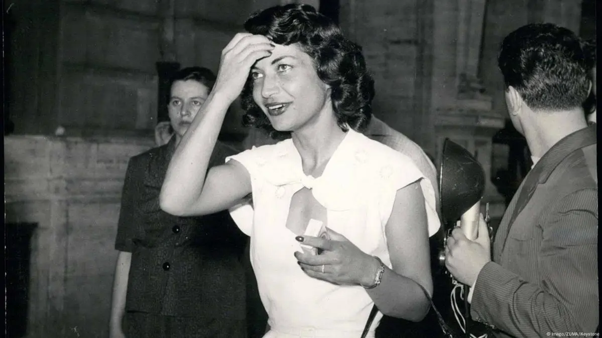 اشرف خواهر شاه