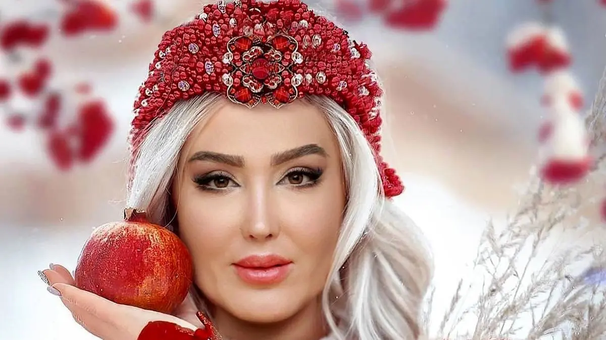 عکس ها / نگاهی به سنگ نوشته های جگرسوز  خانه ابدی بازیگران زن و مرد ایرانی / از سنگ قبر زهره فکورصبور تا آزاده نامداری و آتیلا پسیانی از بیتا فرهی تا عسل بدیعی و ماهچهره خلیلی