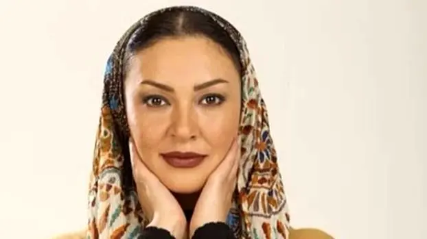 چهره متفاوت و جذاب زیبا بروفه در 50 سالگی؛ سفری به گذشته در پشت صحنه سریال نوروزی جدید