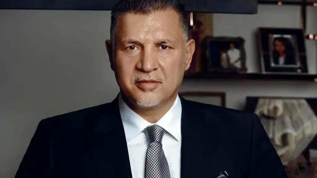 فیلم /  واکنش علی دایی به صحبت های نماینده مجلس علیه او /تصمیمات اشتباه شما سفره مردم را کوچک کرده