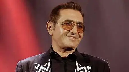 فریدون آسرایی با «هنوزم قشنگن واسم جفت چشمات» دل‌ها را دوباره تسخیر کرد!