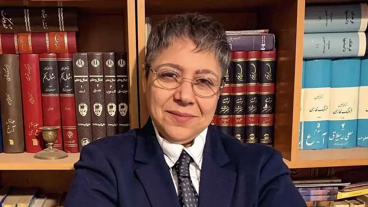 مازیار لرستانی با تیپ پسرانه عجیب در 10 سالگی در تبریز؛ نگاهی به عکس دیده نشده!