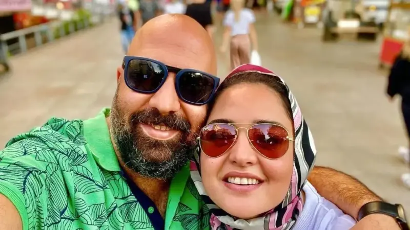 عکس ها /حیوان خانگی و اخمو و بی اعصاب نرگس محمدی و علی اوجی بین چیدمان شیک خانه شان / از اتاق خواب تا پذیرایی با فرش ابریشم اصیل ایرانی و دکوربندی لوکس ..