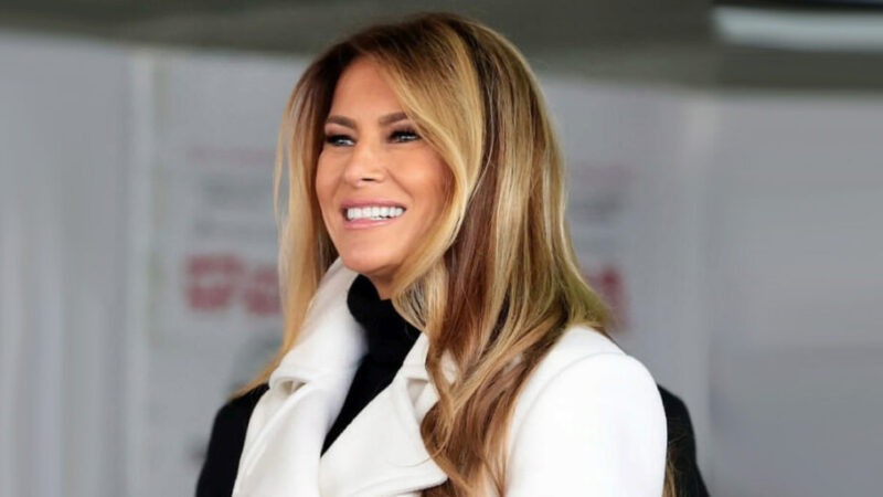 ملانیا ترامپ در مهمانی سال نو با برق پیراهنش همه چشم‌ها را خیره کرد!