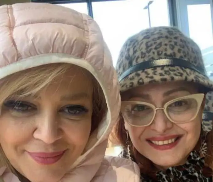 بهاره رهنما: من و خواهرم وقتی توی خیابون میرفتیم همه فکر میکردن پریا دختر اونه و آرمان پسر من..+عکس