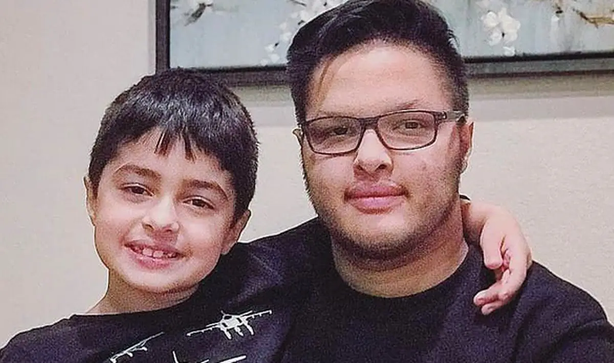 تغییر چهره حیرت‌انگیز پسر شهاب حسینی در 22 سالگی در آمریکا؛ شبیه مادر است یا پدر؟