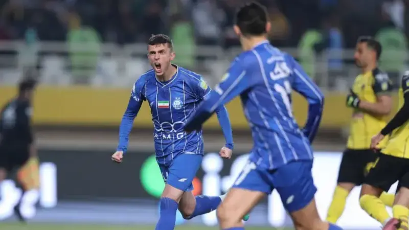 ‏یاسر آسانی به مامه تیام رسید!