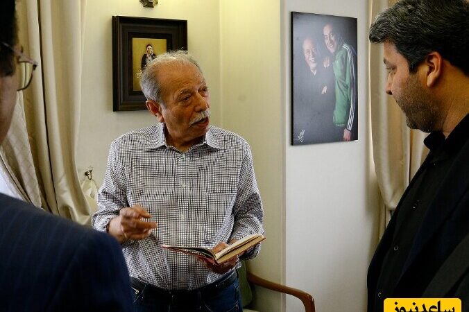 خانه گرم و باصفای علی نصیریان زیر ذره بین؛ از مبل های فیروزه‌ای زیبا با طرح ایرانی و اصیل تا قاب عکس های خصوصی و کتابخونه شخصی/ برازنده ستاره ماندگار سینمای ایران+عکس