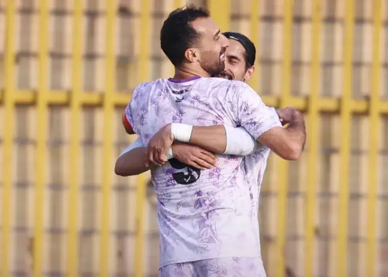 لیگ یک: چهارمین امتیاز مدعی بدون مربی!