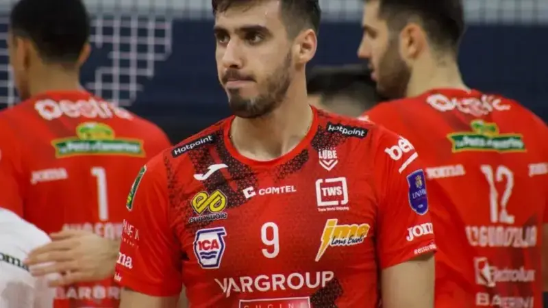 ستاره ایرانی علیه بهترین بازیکن جهان!