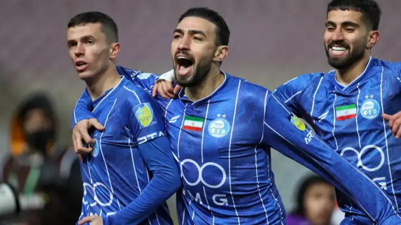 منیر و خوی خشن یک ستاره واقعی