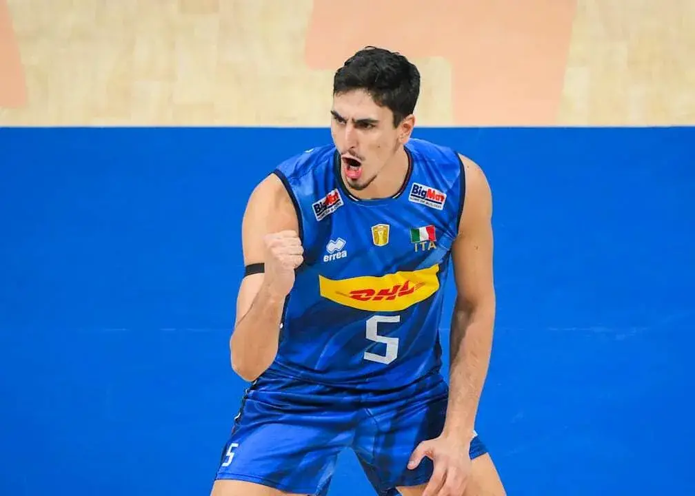 فخرفروشی رسانه مشهور ایتالیایی با بهترین بازیکن جهان