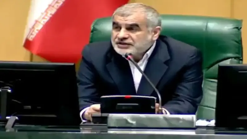 نایب‌رییس مجلس با شعری جنجالی در صحن علنی، فضای سیاسی را به لرزه درآورد!