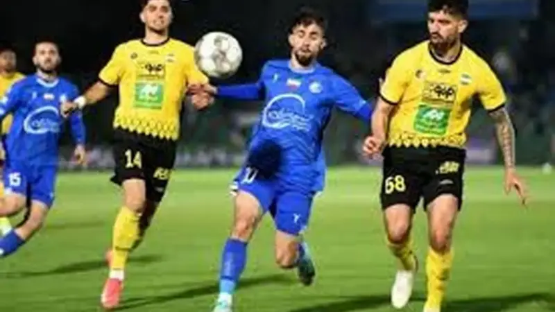 سپاهان – استقلال با تاخیر آغاز می‌شود