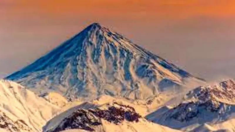 سرمای قطبی در قلب ایران؛ ثبت دمای منفی ۵۳ در دماوند