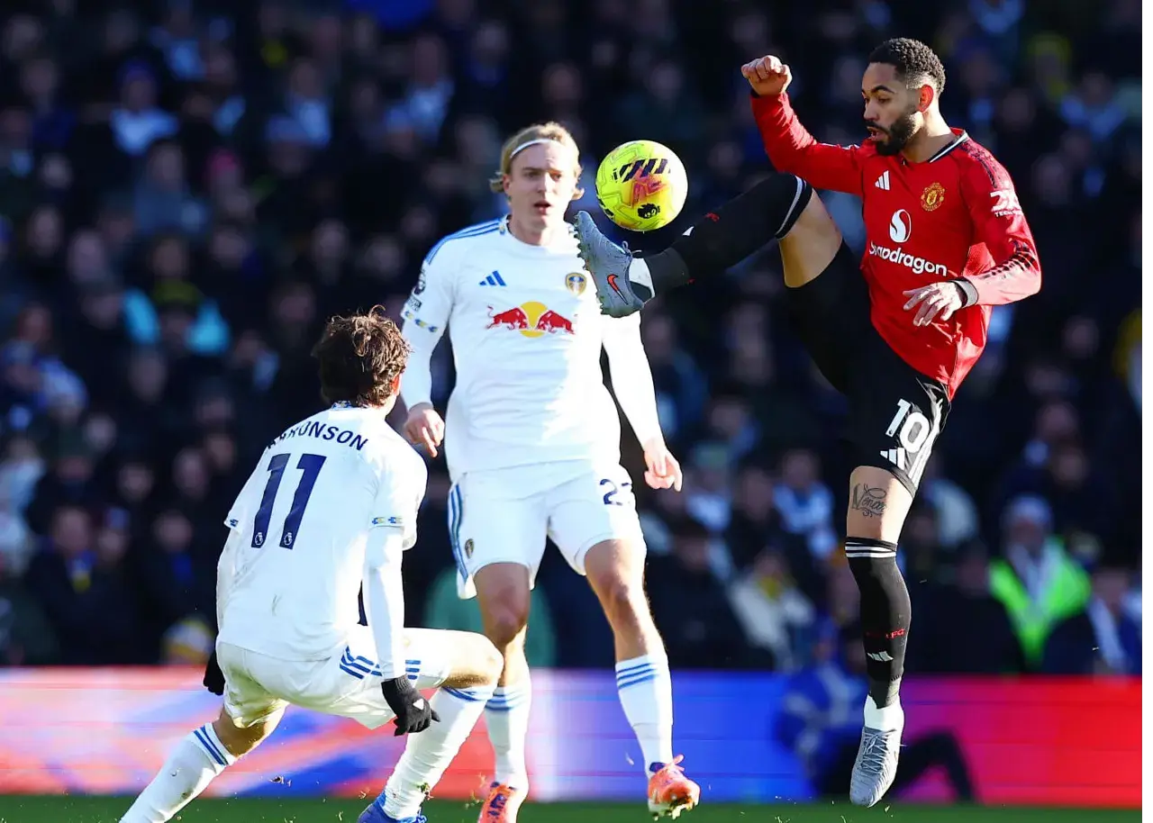 لیدز ۱-۱ منچستر: فرار شیاطین سرخ از شکست