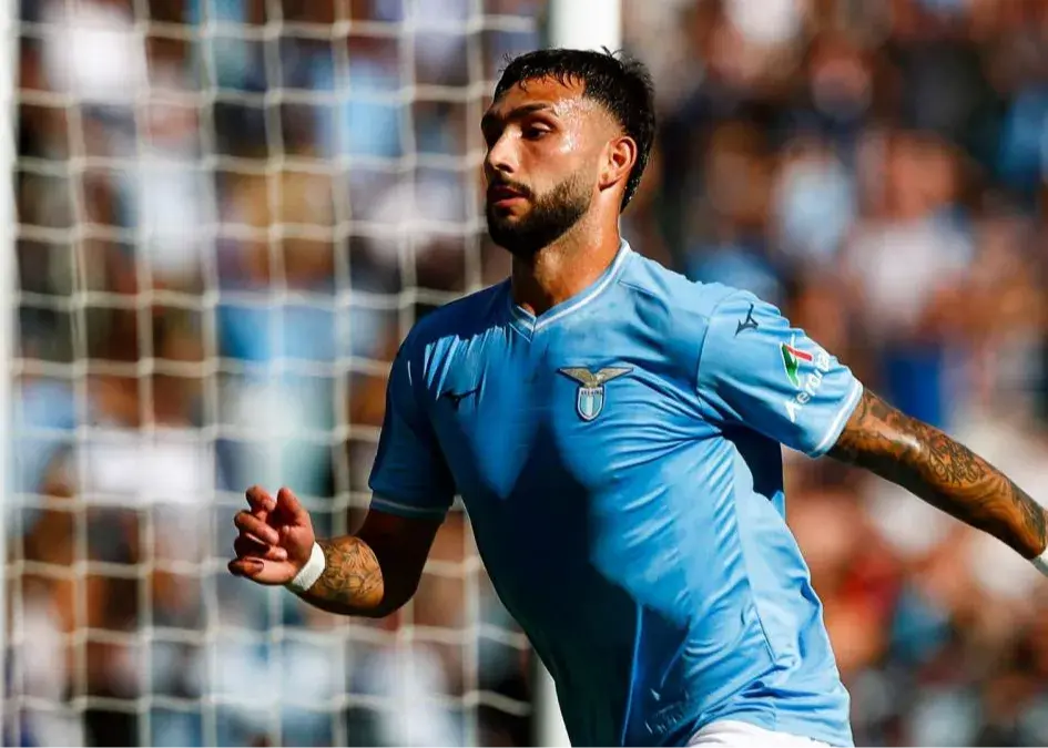 وستهم با خرید ۳۰ میلیون یورویی تاتی کاستلانوس برای فرار از سقوط دست به کار شد!