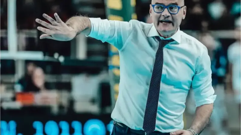 اعتراف سرمربی لوبه بعد از شکست در بازی بزرگ