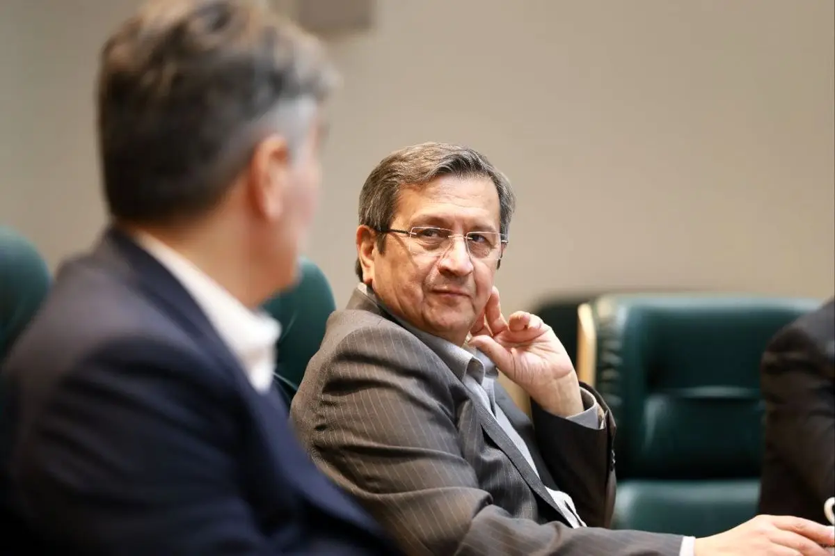 استقبال بی‌سابقه از بازگشت همتی؛ دیر اما درست بود!