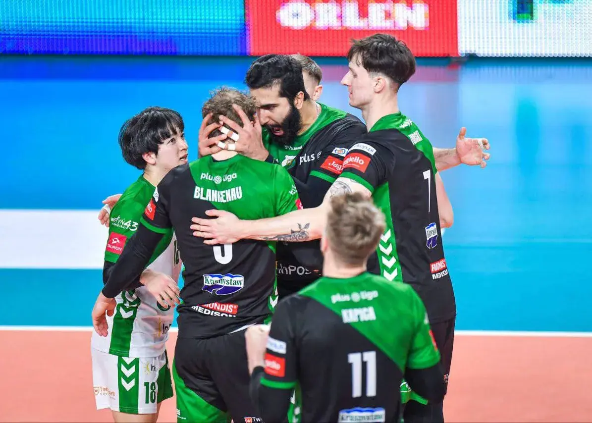 شکست سنگین چلم در خانه؛ سیلی تحقیرآمیز کوپروم به اسفندیار و تیمش!