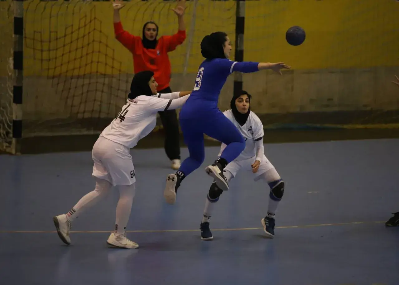 صدرنشینی سپاهان در هفته توقف خانگی استقلال