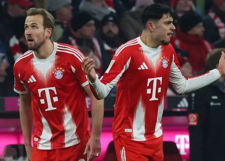 سورپرایز در بایرن: ۴ پیراهن لو رفتند! (عکس)