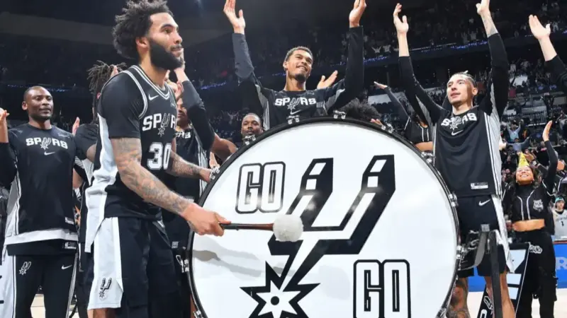 ۱۱ سه‌امتیازی برای تاریخ‌سازی شامپانی!