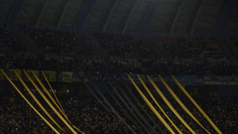 سکوهای استقلال و سپاهان متحد شدند!