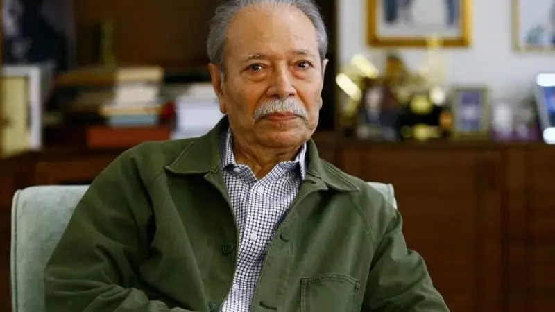 تغییر چهره عجیب علی نصیریان در ۹۱ سالگی و رازهای زندگی خصوصی‌اش که نمی‌دانستید!