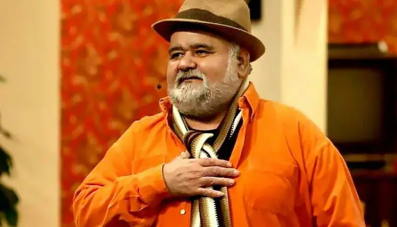 اکبر عبدی از بیمارستان تا زندگی خصوصی با همسر جوانش؛ رازهای ناگفته‌ای که نمی‌دانستید!