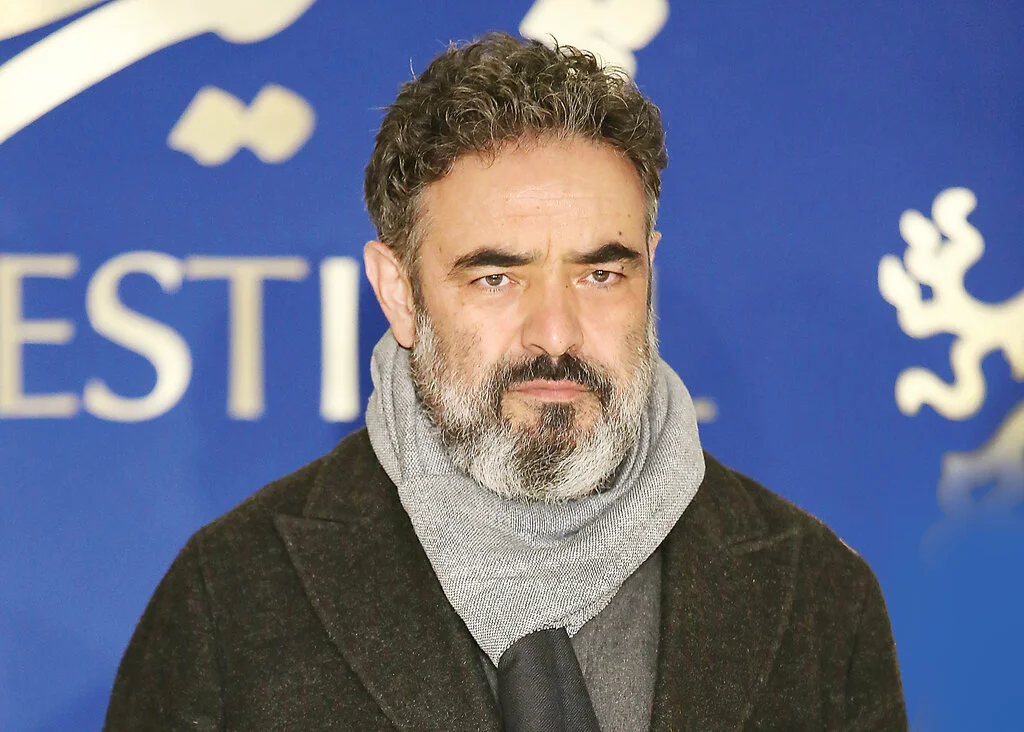 بیوگرافی حسن معجونی و همسر جوانش؛ از تئاتر تا سینما و زندگی خصوصی که نمی‌دانستید!