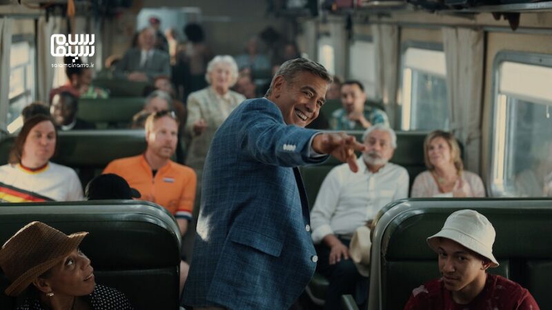 نقد و بررسی فیلم سینمایی «جی کلی» ساخته نوآ بامباک | راه رفتن کبک توسط کلاغ