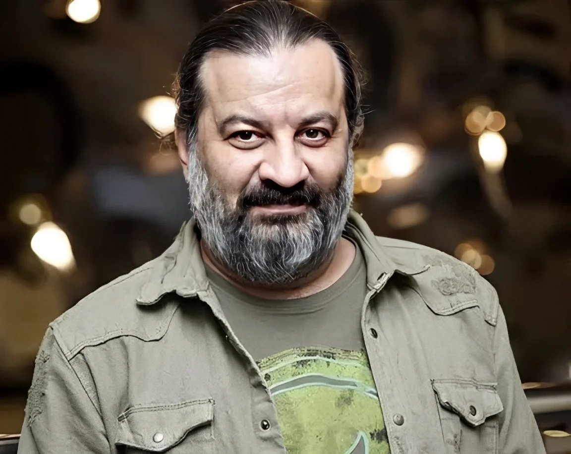 رازهای زندگی مهراب قاسم خانی و همسر اول و دومش ( شقایق دهقان)؛ از آغاز تا ازدواج‌های پنهان و فیلم‌های پرطرفدارش