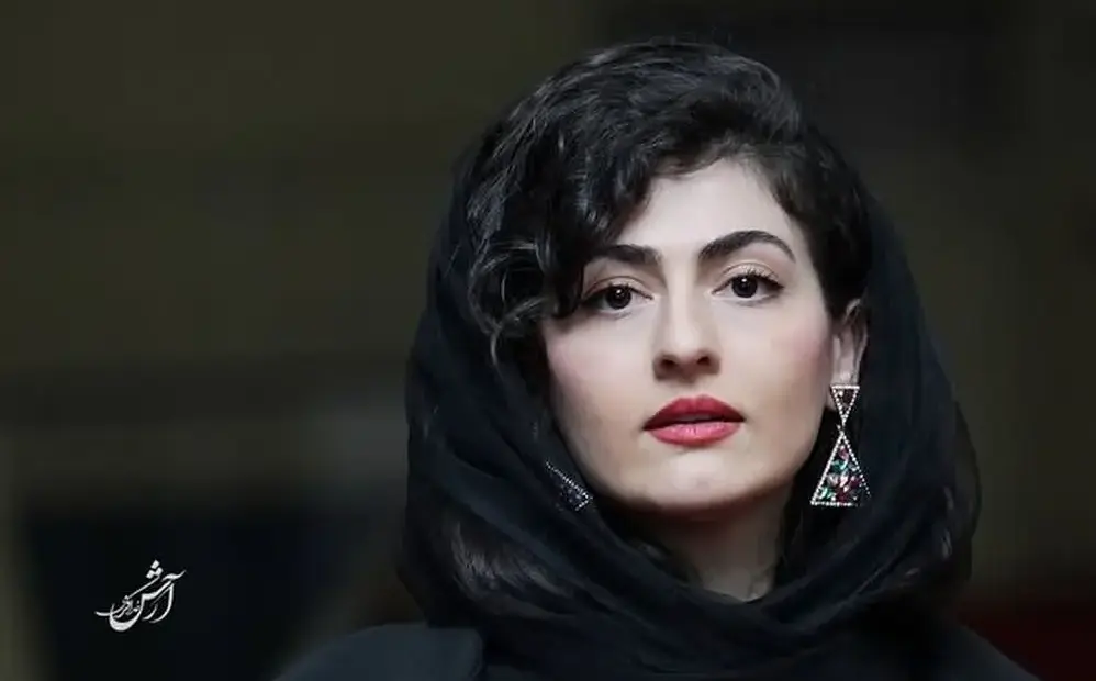 سفر زمان؛ تیپ و چهرۀ «انیس و فرانک» (سریال سوجان) در موزۀ سینما - وب‌گردی