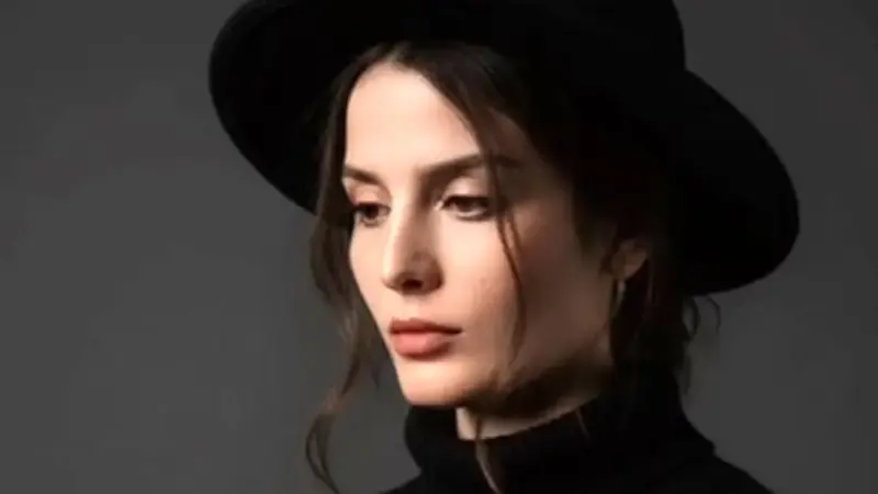 سفر به گذشته با «سوجان، سهراب و غلام» در پشت‌صحنه جذاب سریال سوجان!